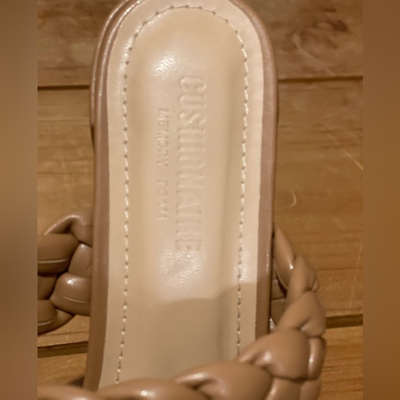 Summer sandals. - Picture 2 of 5